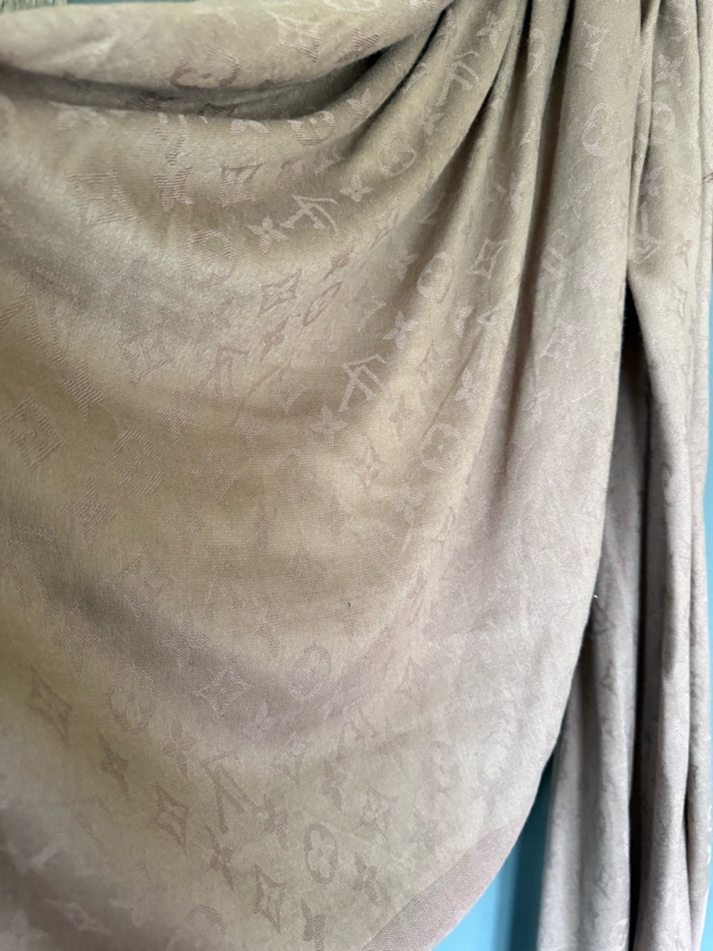 Louis Vuitton taupe Monogram large silk Shawl Scarf 57.5” x 53.5 - Picture 15 of 16